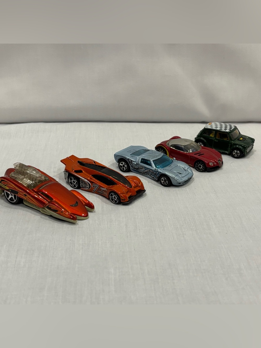 Hot Wheels Diecast Car Lot of 28 Packaged Carded and Loose Muscle Cars Hot Rods - Picture 2 of 12